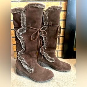 Bass Kiana Women’s Insulating Brown Suede Winter Boots